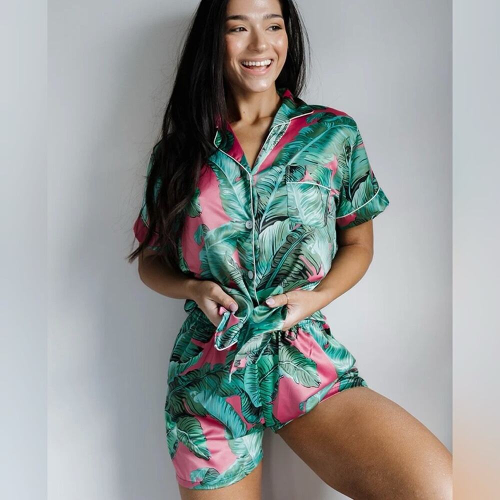 Spikes and Seams Pink Banana Leaf Satin Short Sleeve Pajama Set, Women's Large